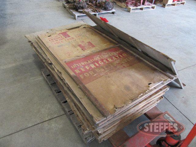 Pallet of shipping box pieces_0.JPG